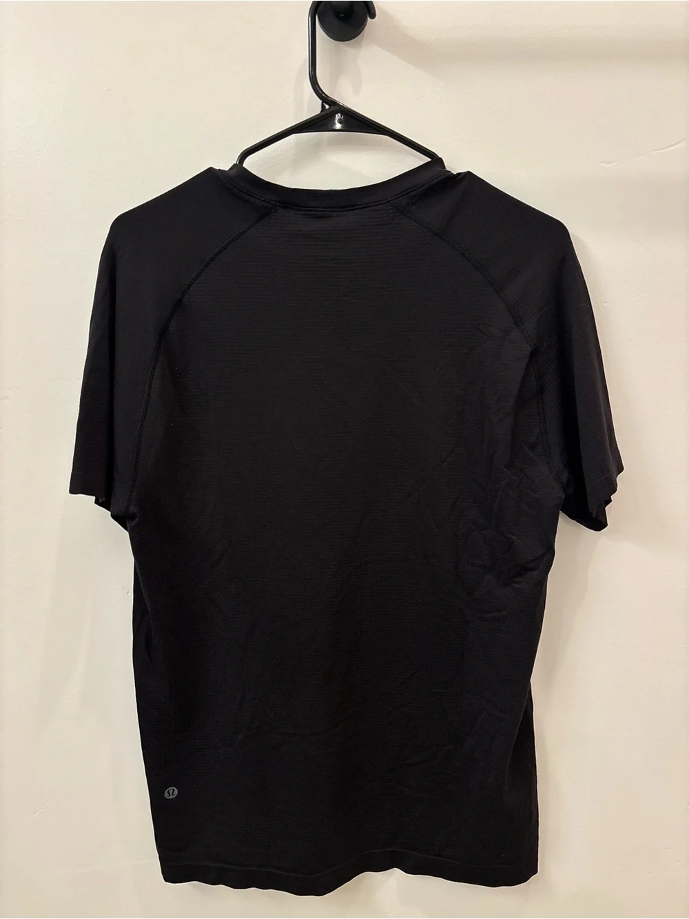 lululemon Men’s Metal Vent Tee Black/Black Size Men’s Small - Picture 4 of 5